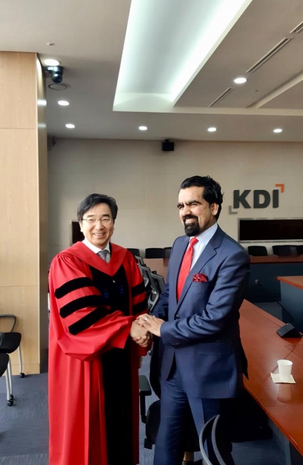 Meeting with Honorable Mr. YOU, Jong-Il, Dean of KDI School