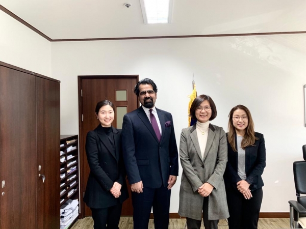 Meeting with President of KWDI