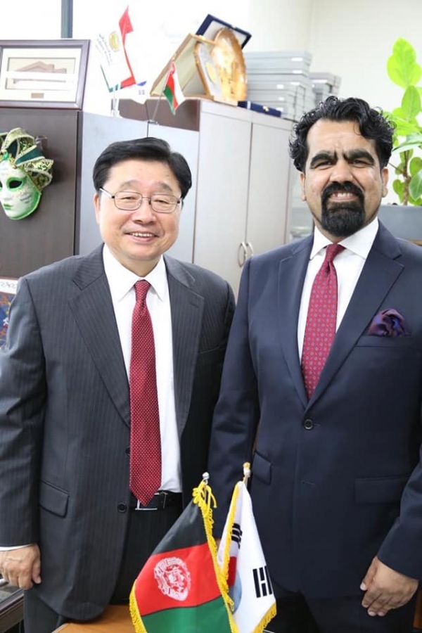 Meeting with the SG of Silk road