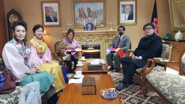 meeting with Hanbok Promotion Association