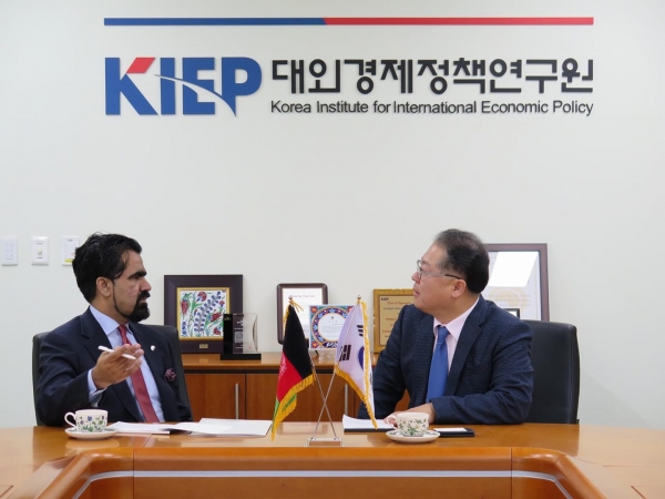 Meeting with Jae-Young Lee, President of KIEP